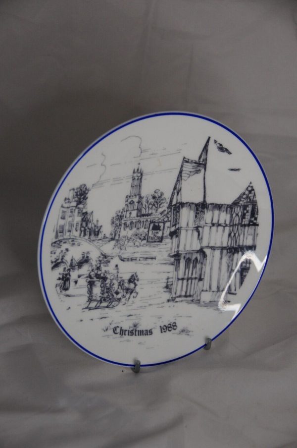 Coalport Christmas 1988 Wallace Arnold Plate 17cm - gift - Image 3