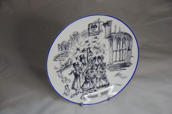 Coalport Christmas 1989 Wallace Arnold Plate 17cm - gift - Image 3